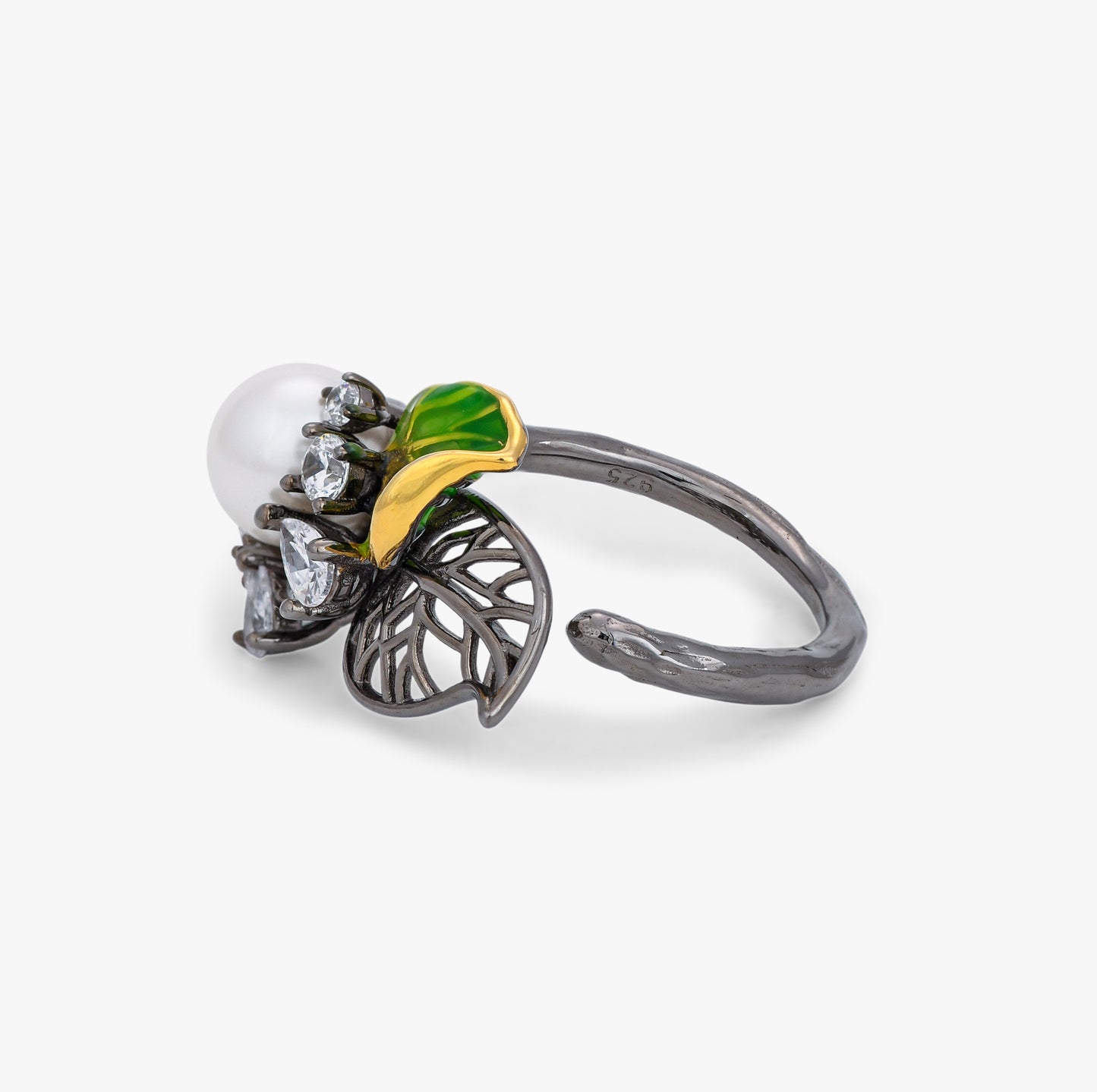 The Venetian Laurel Pearl Ring