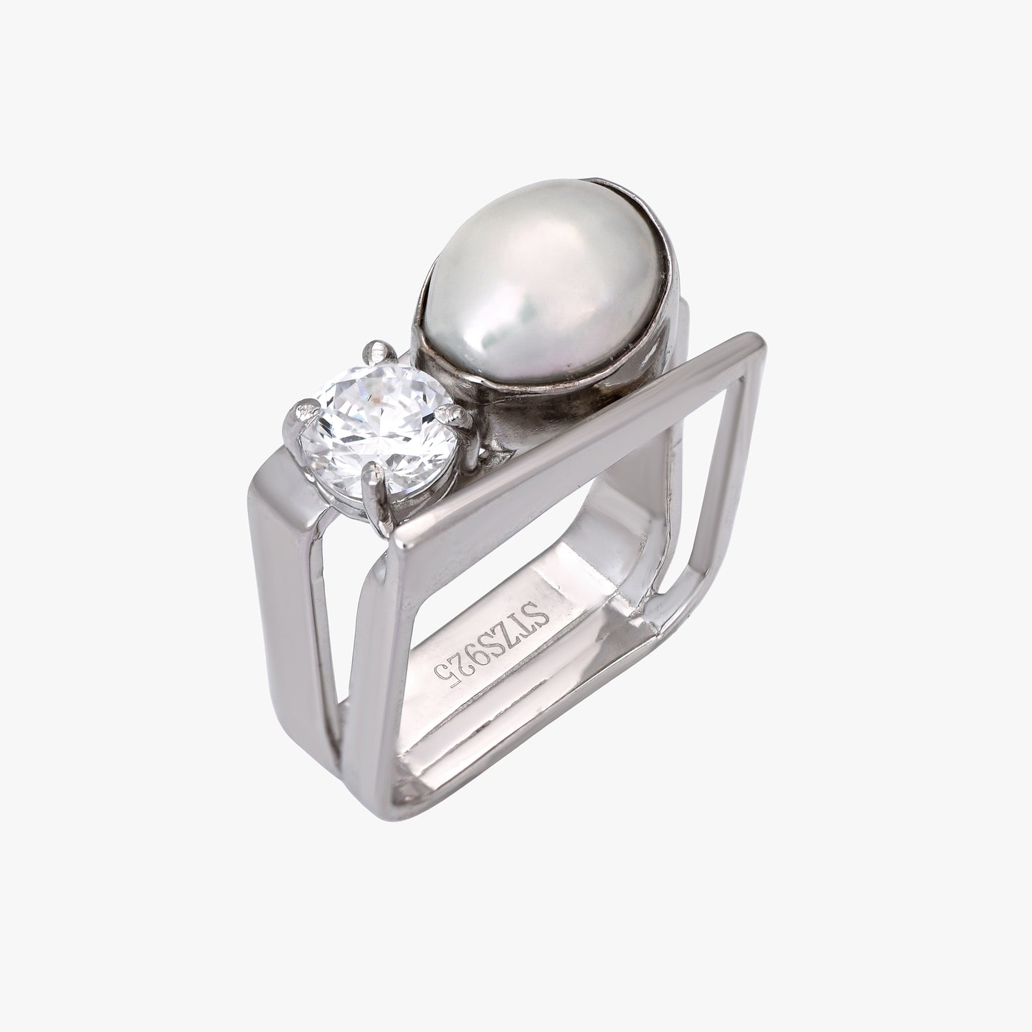 Modern Pearl Square Ring