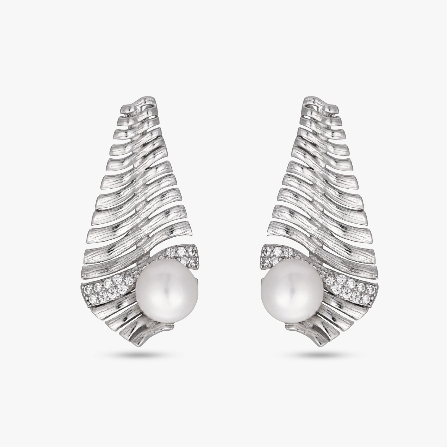 Pearl Leaf Drop Studs Set