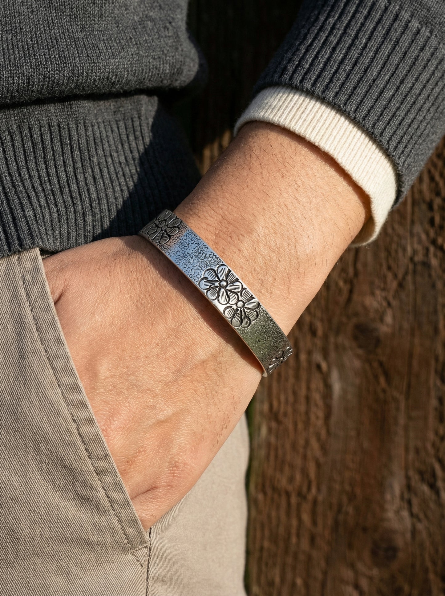 Floral Textured Silver Kada