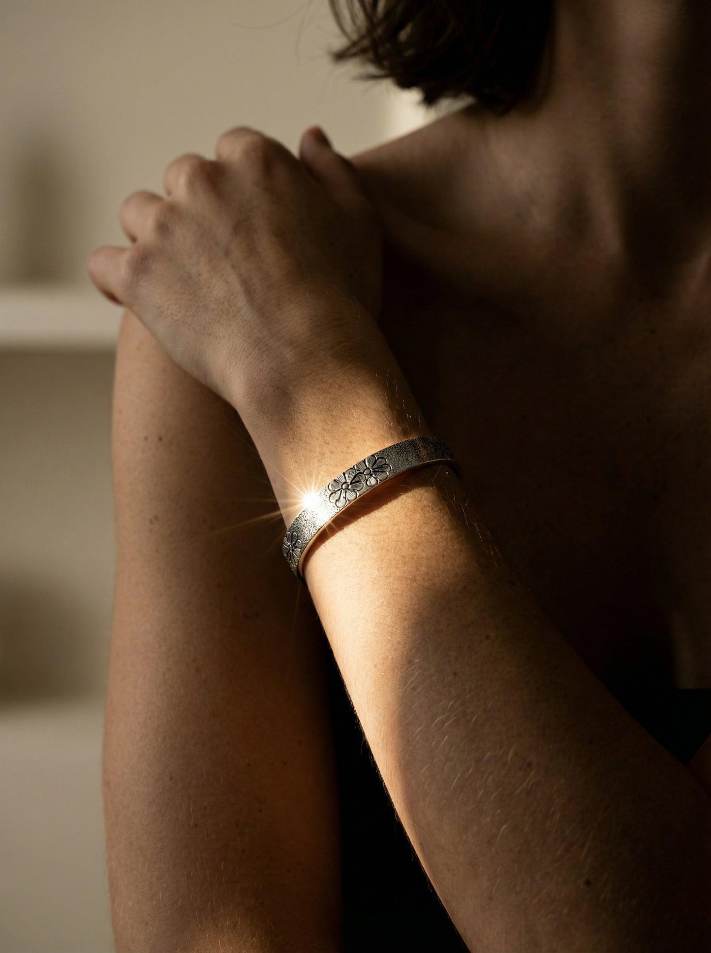Floral Textured Silver Kada