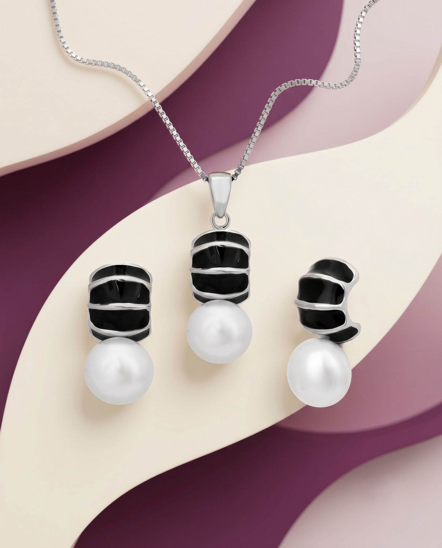 Elegant Pearl Jewelry Set