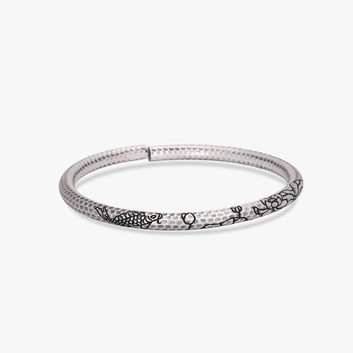 Load image 1 in gallery view. Hammered Matsya Silver Kada