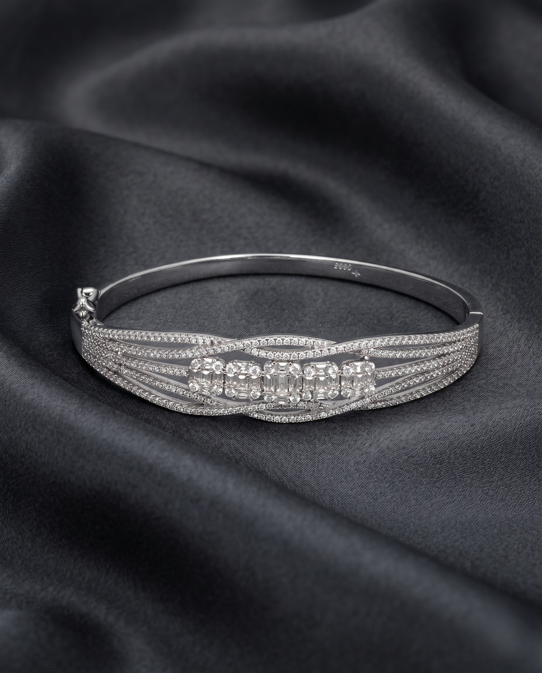 Radiant Lattice Pavé Bracelet