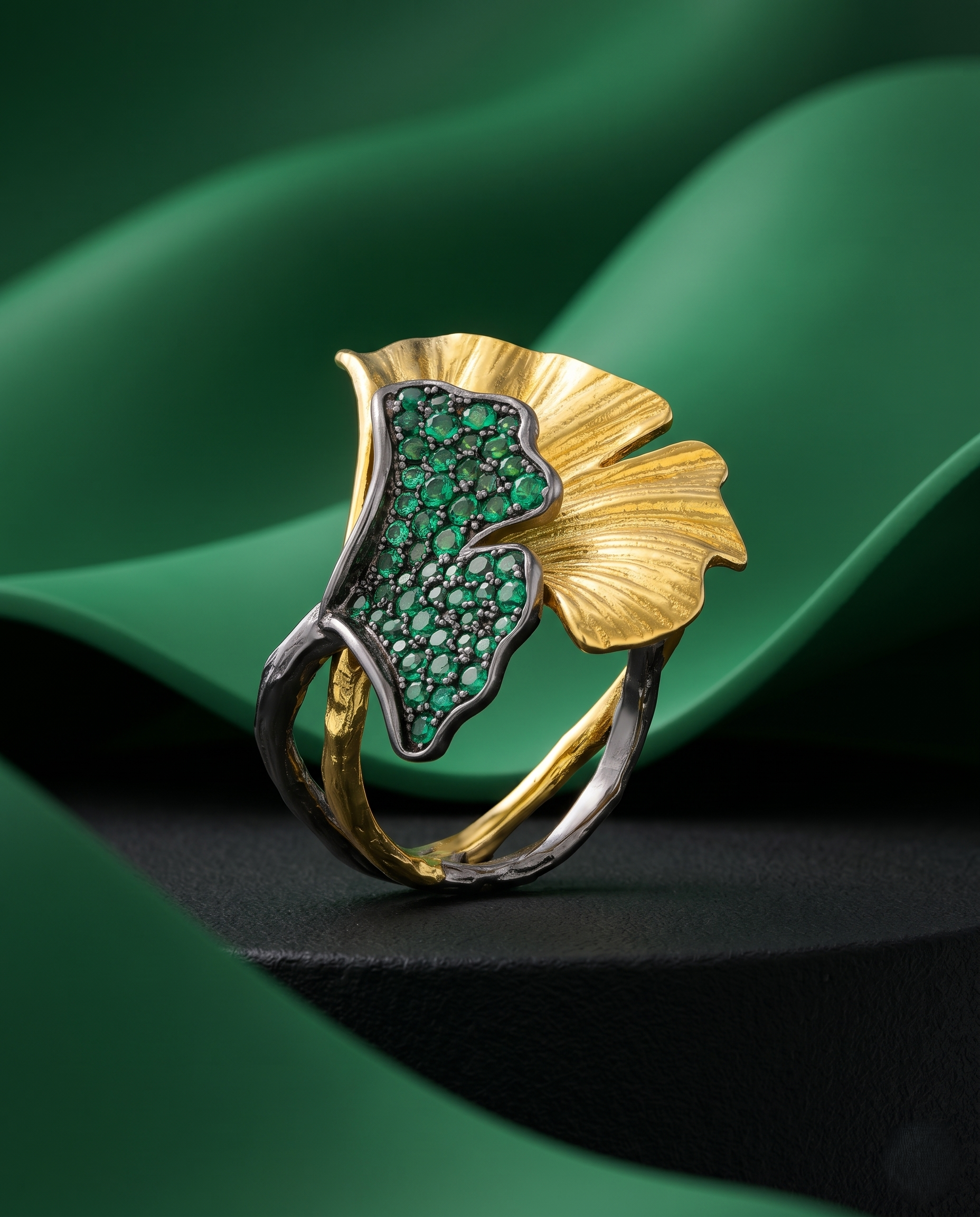 The Venetian Ginkgo Emerald Ring