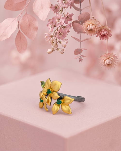 Load image 1 in gallery view. The Venetian Sunflower Bloom Ring