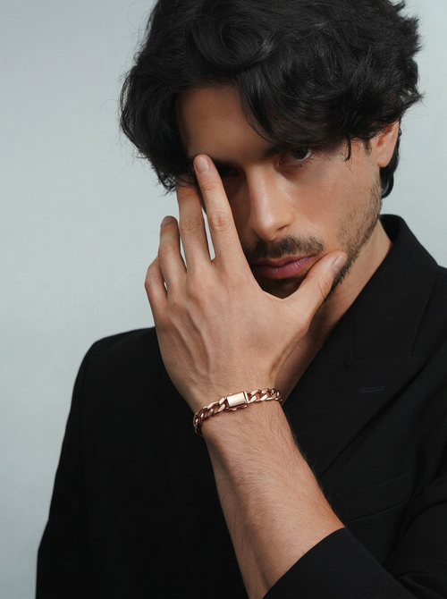 Load image 1 in gallery view. Men's Rose Gold Figaro Chain