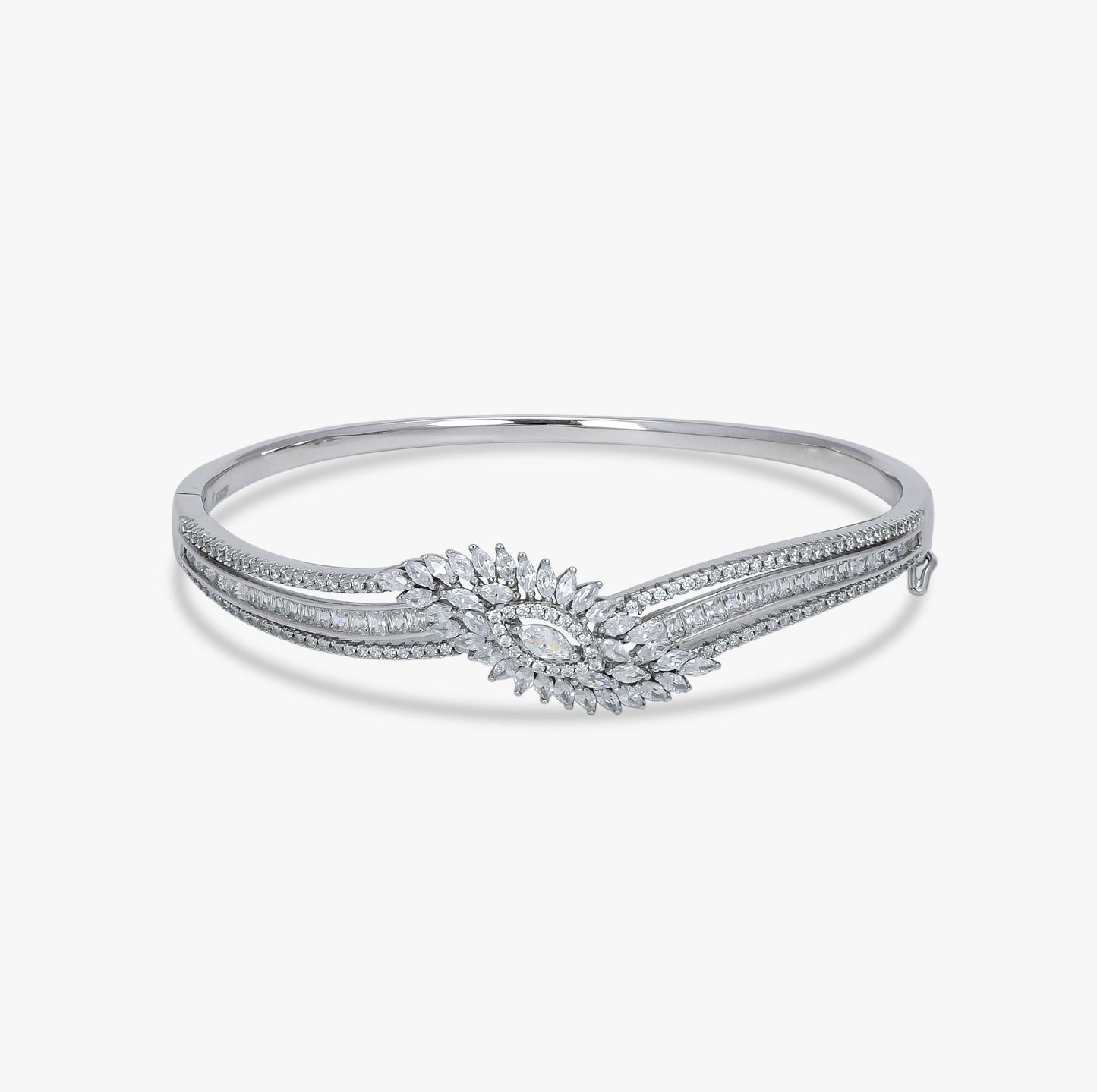 The Ethereal Wave Solitaire Bangle