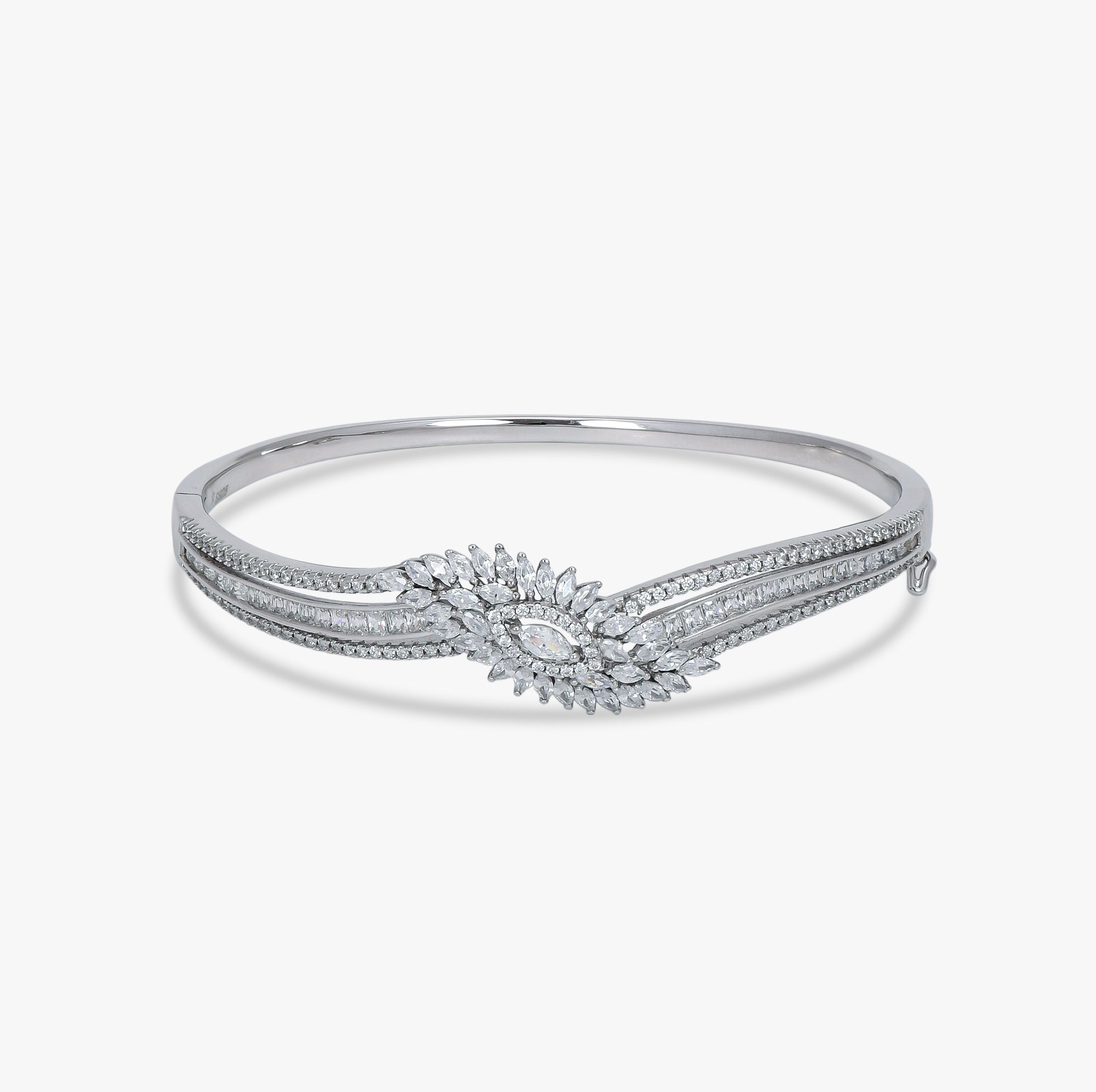 The Ethereal Wave Solitaire Bangle