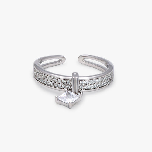 Load image 1 in gallery view. Princess Cut Solitaire Band