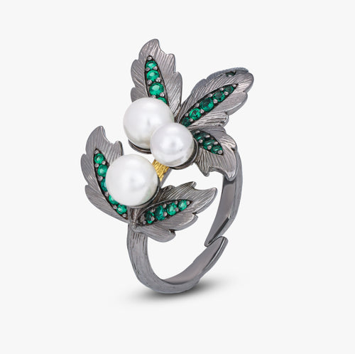 Load image 1 in gallery view. Emerald Forest Antique Ring