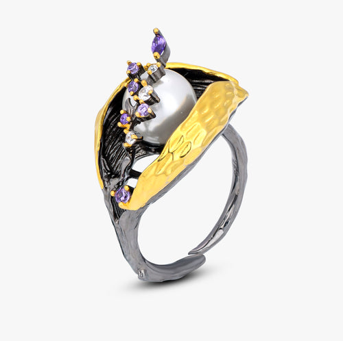 Load image 1 in gallery view. The Venetian Pearl Shell Ring