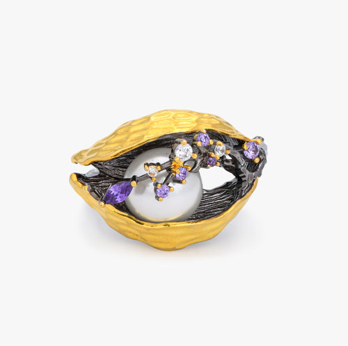 Load image 1 in gallery view. The Venetian Pearl Shell Ring