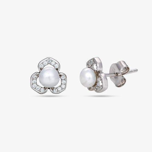 Load image 1 in gallery view. Trillium Bloom Pearl Studs