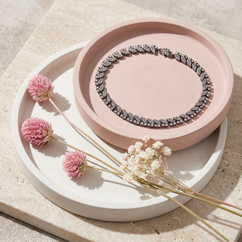 Load image 1 in gallery view. Sparkling Leaf Motif Anklet