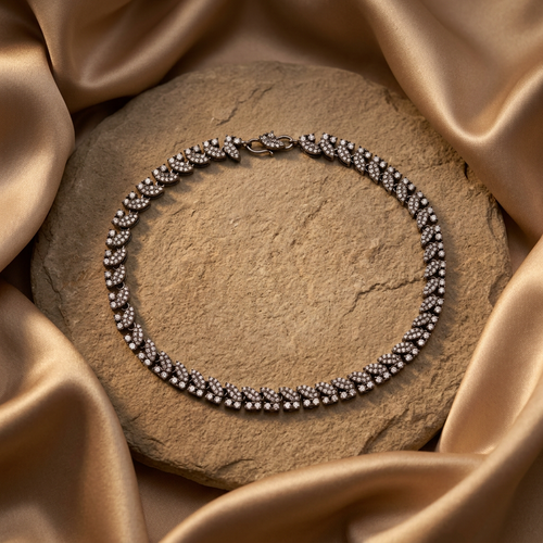 Load image 1 in gallery view. Sparkling Leaf Motif Anklet