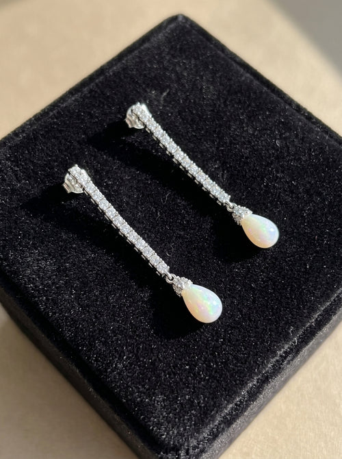 Load image 1 in gallery view. Grand Gala Earrings
