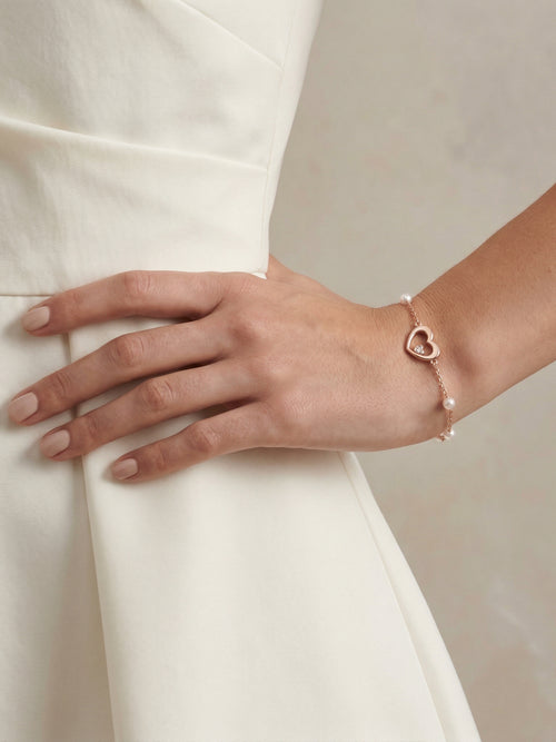 Load image 1 in gallery view. Heart & Pearl Chain Bracelet