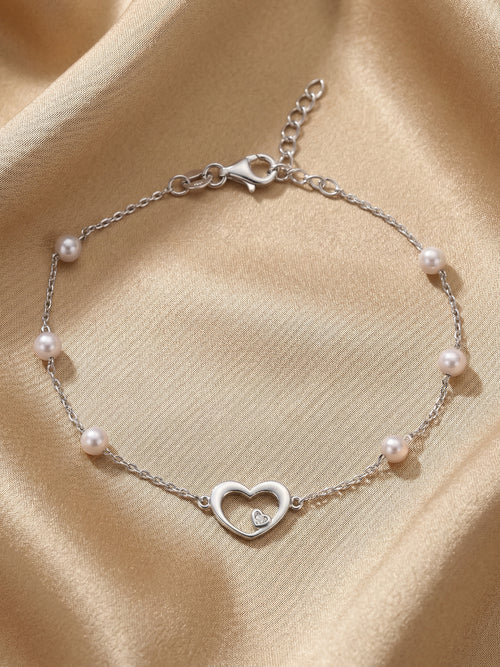 Load image 1 in gallery view. Heart & Pearl Chain Bracelet