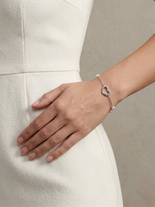 Load image 1 in gallery view. Heart & Pearl Chain Bracelet