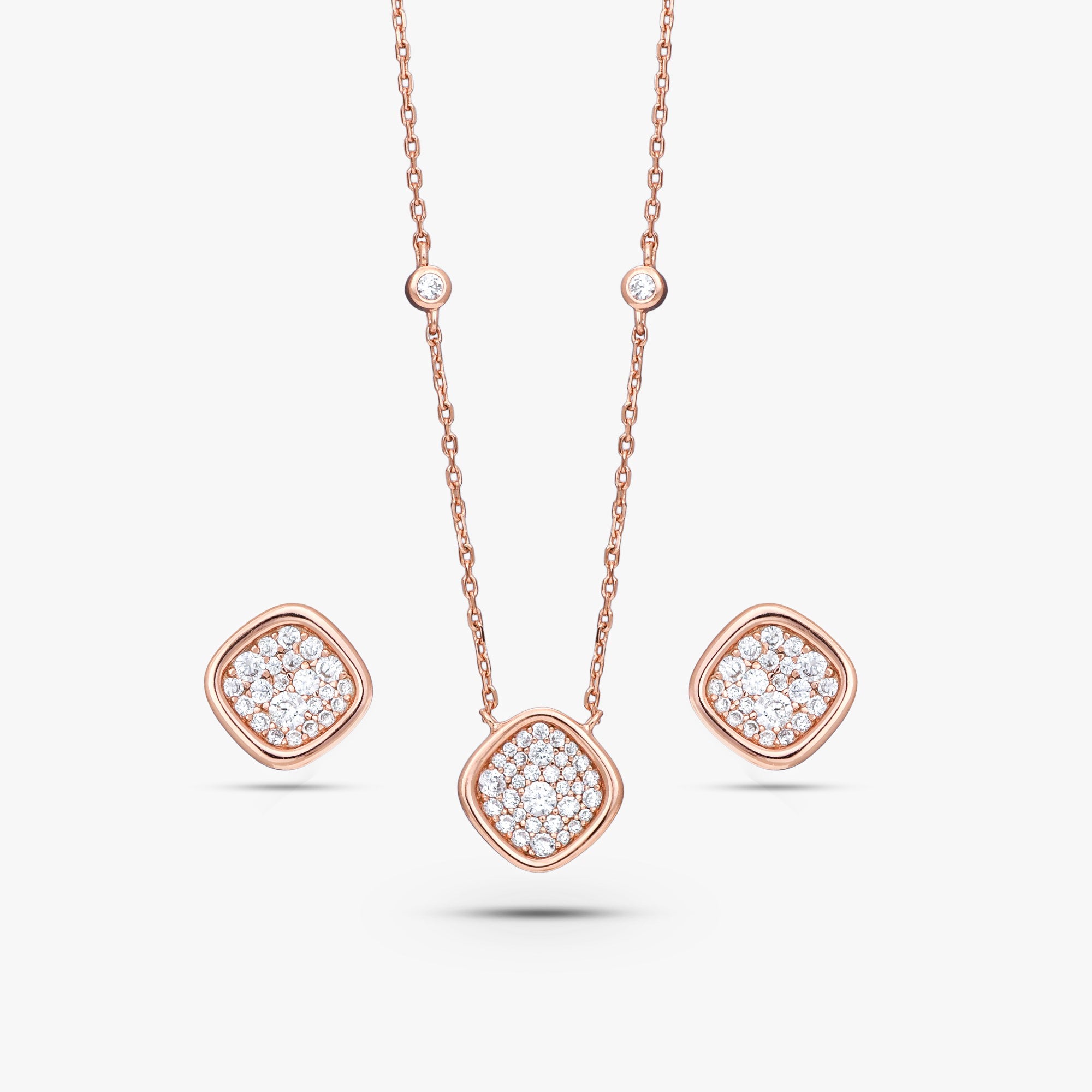 Cushion-Cut Halo Set