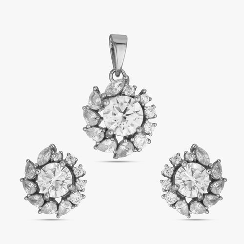 Load image 1 in gallery view. Floral Halo Solitaire Set