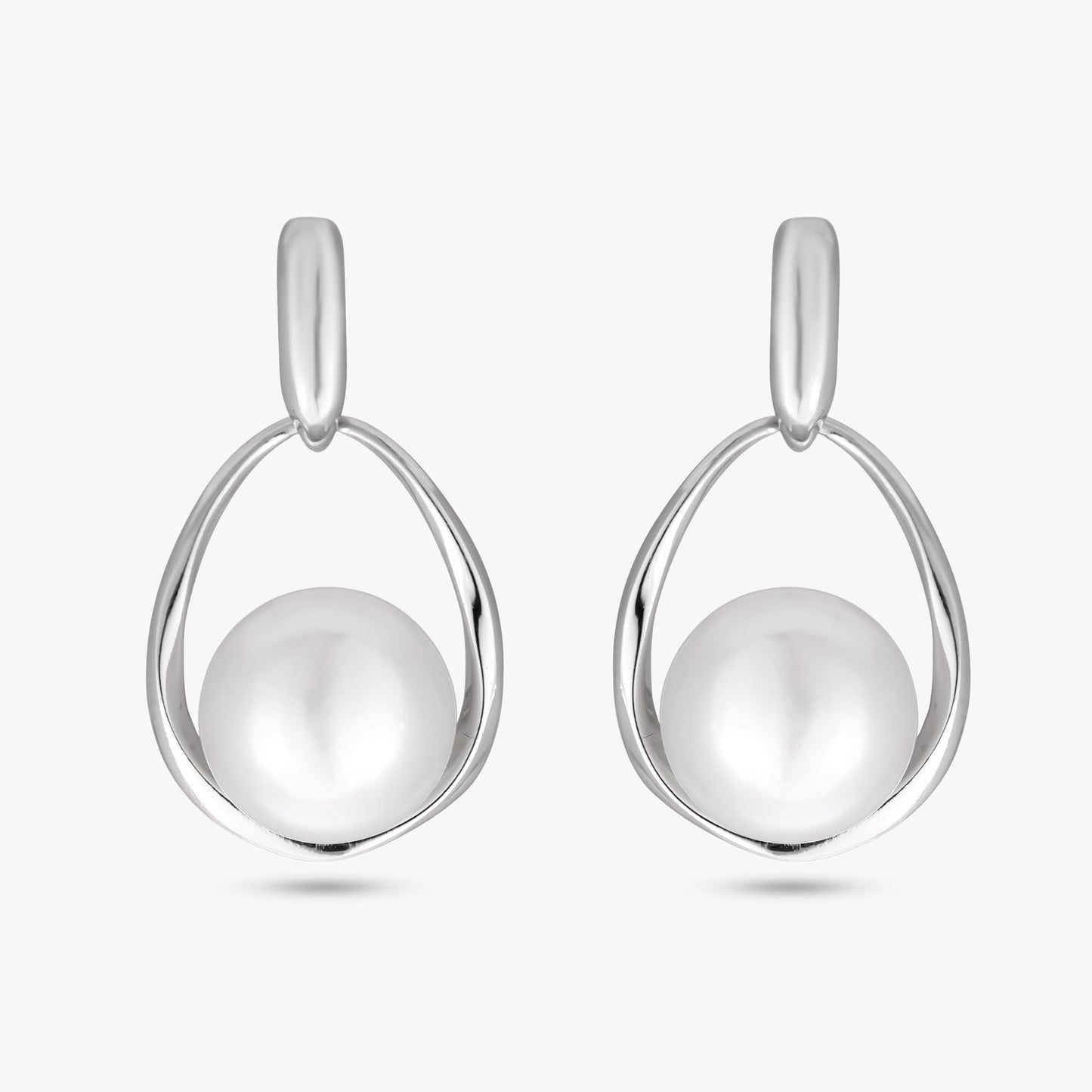 Silver Pearl Pendant Set