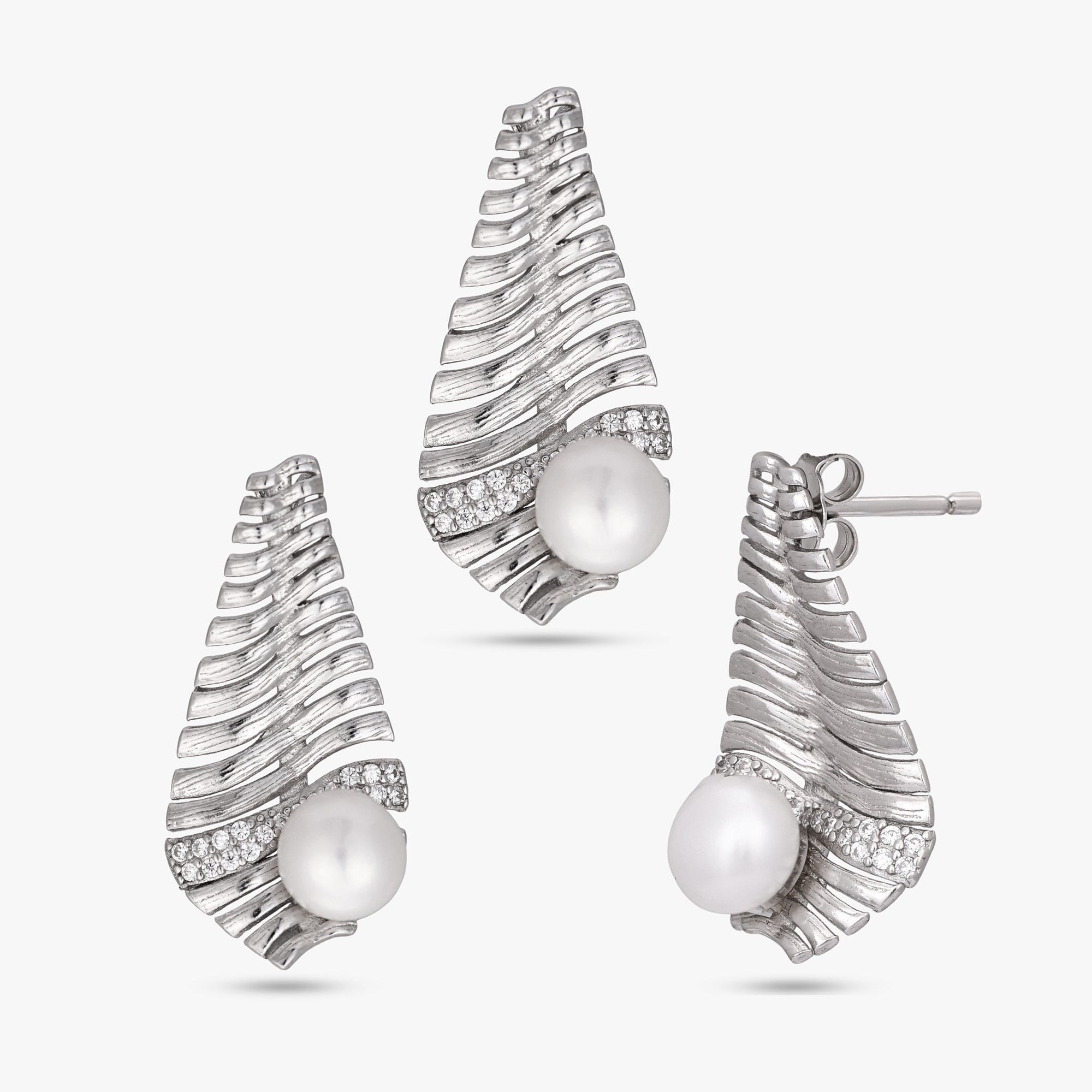 Pearl Leaf Drop Studs Set