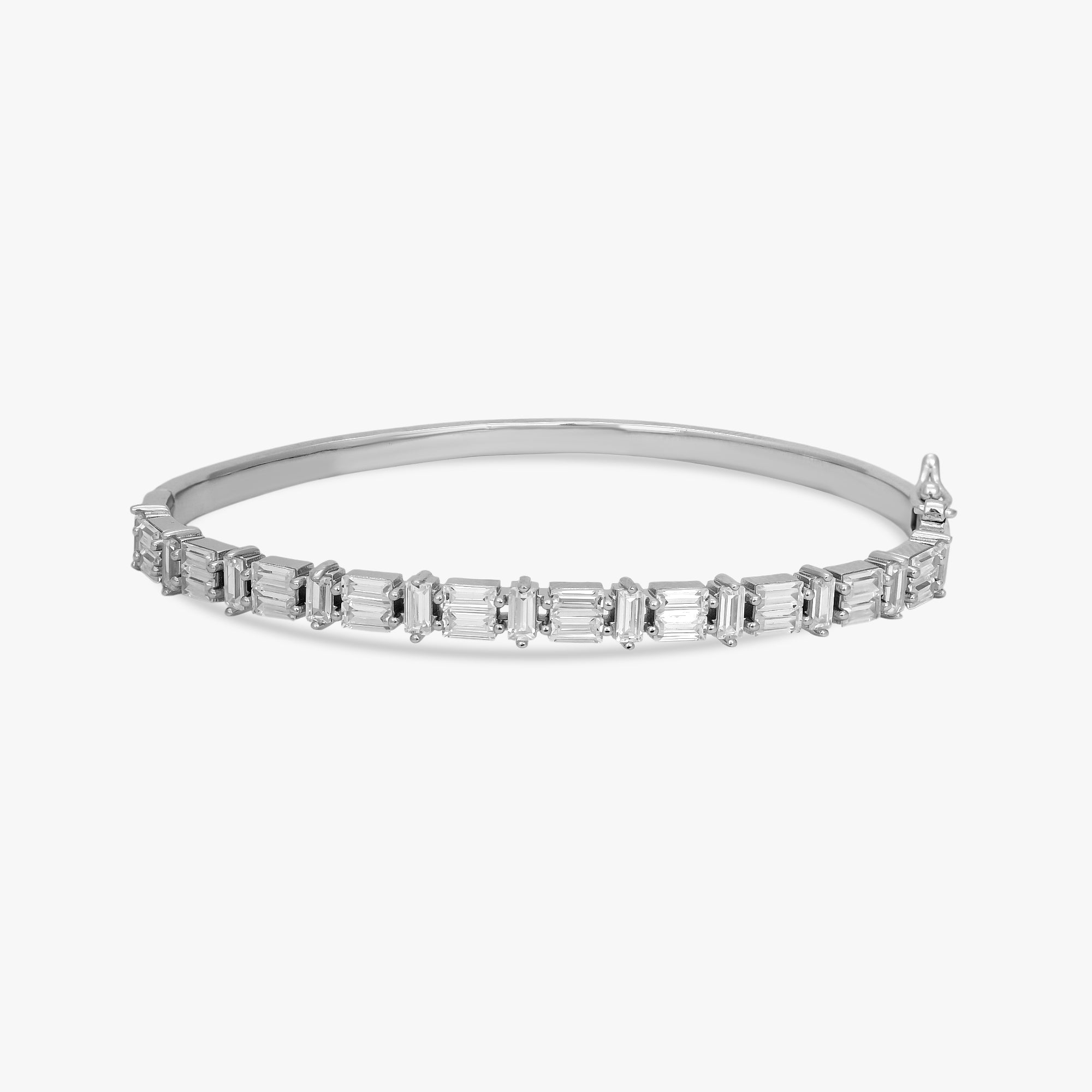 The Infinity Link Solitaire Bangle