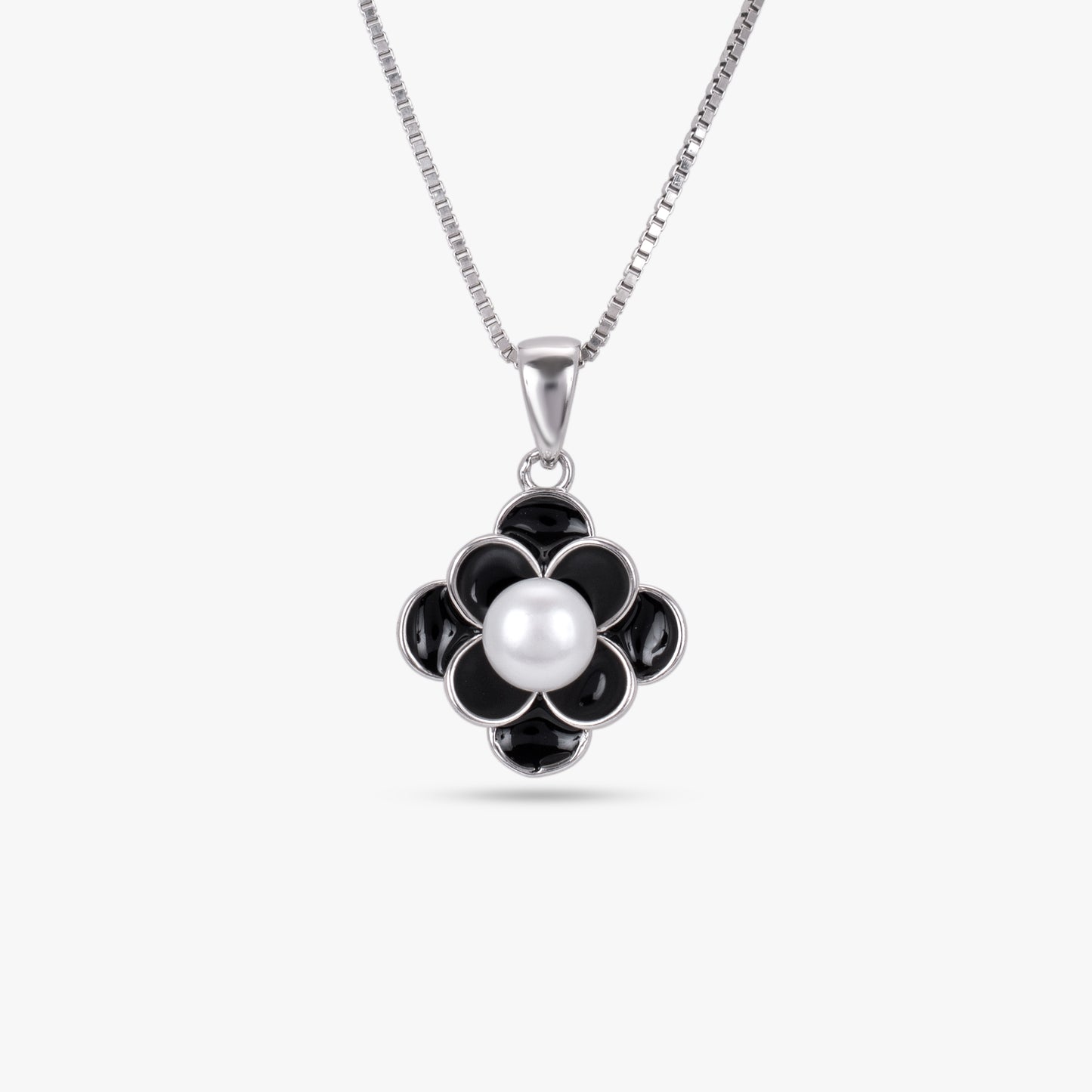 Pearl Clover Jewelry Set