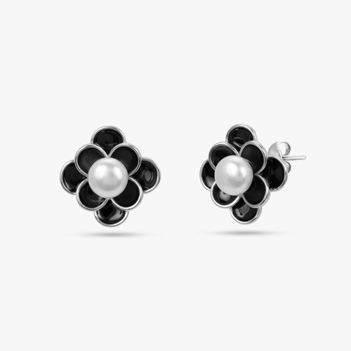 Load image 1 in gallery view. Pearl Clover Jewelry Set