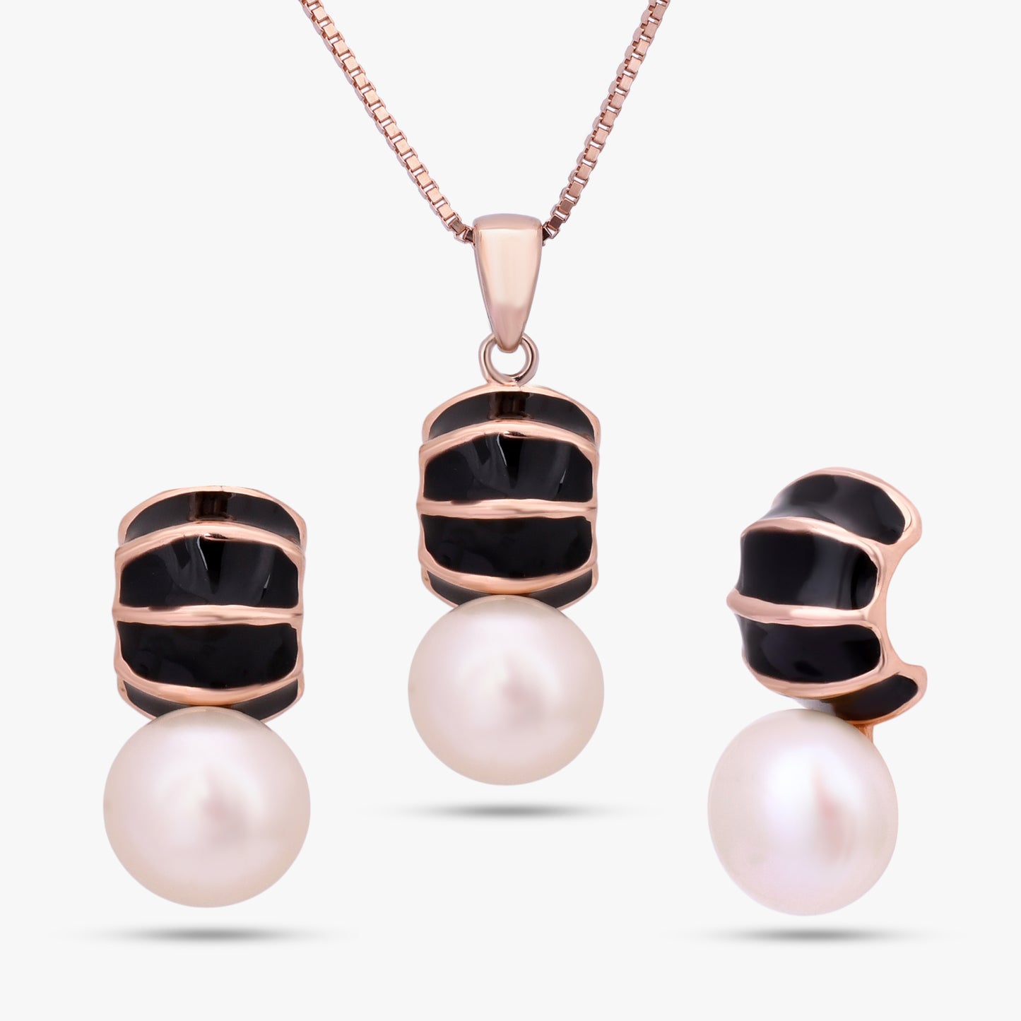 Elegant Pearl Jewelry Set