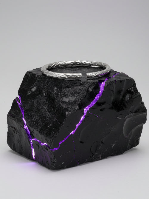 Load image 1 in gallery view. Twisted Silver Textured Kada