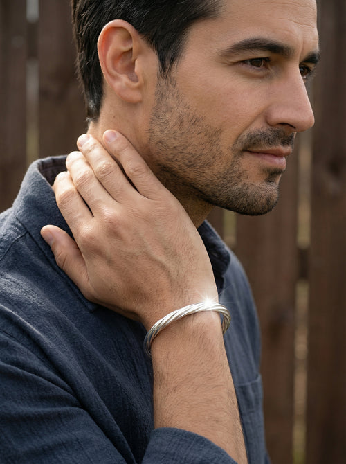 Load image 1 in gallery view. Twisted Silver Cuff Kada