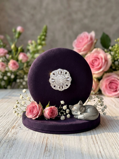 Load image 1 in gallery view. Victoria Grand Halo Studs