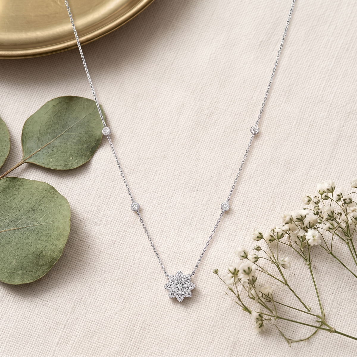 A sterling silver necklace